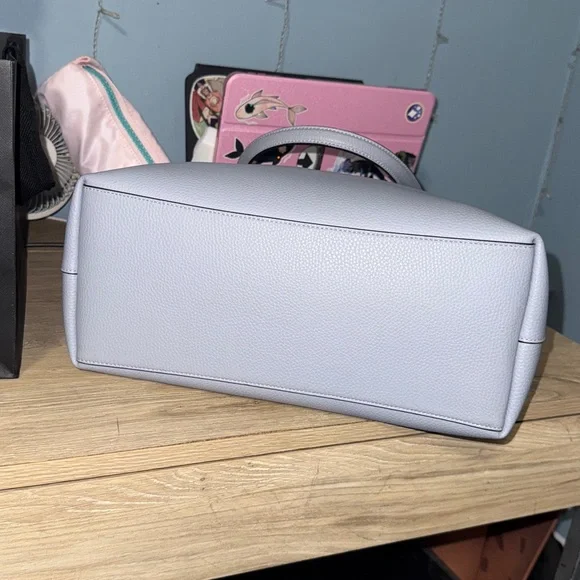 Coach Day Tote (retail) - Picture 7 of 7